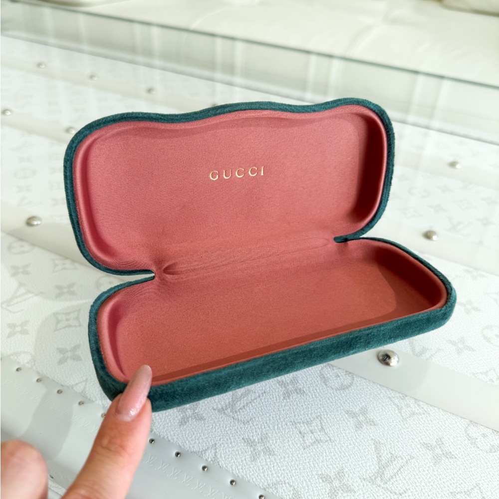 Gucci Green Velvet Eyeglass Case